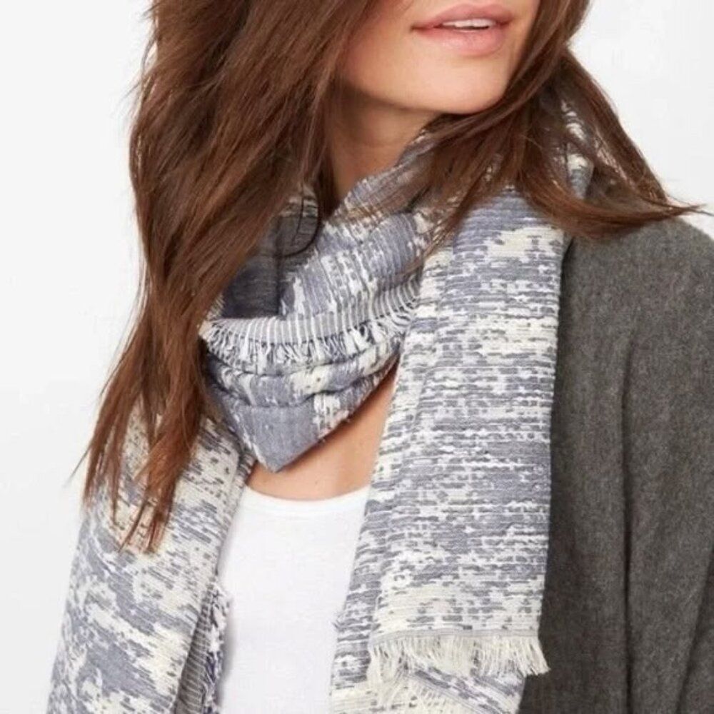 Stella & Dot Day Dream Scarf Blue White Fringe